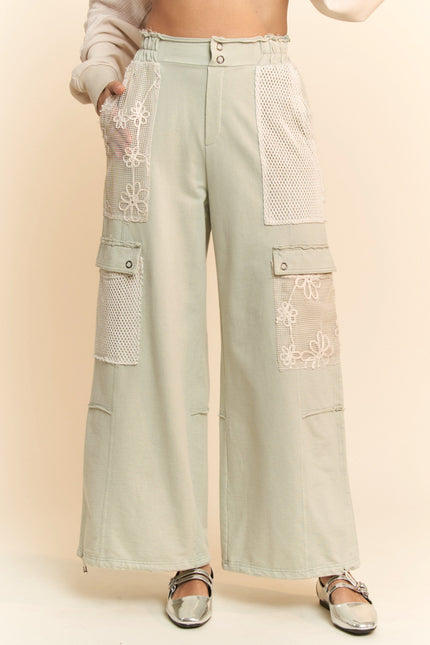Kort Pant — Sage front