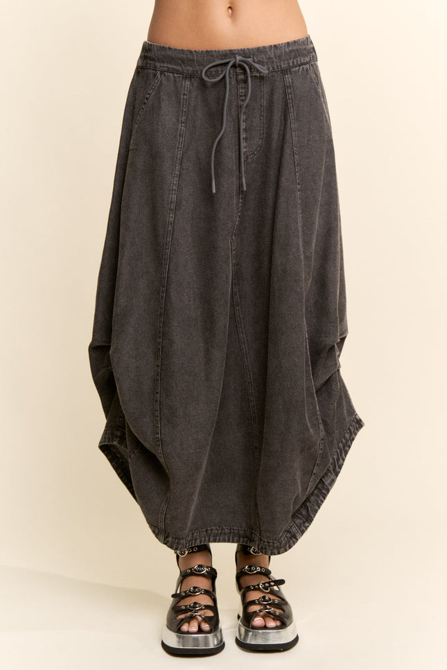 Orelune Skirt — Black front