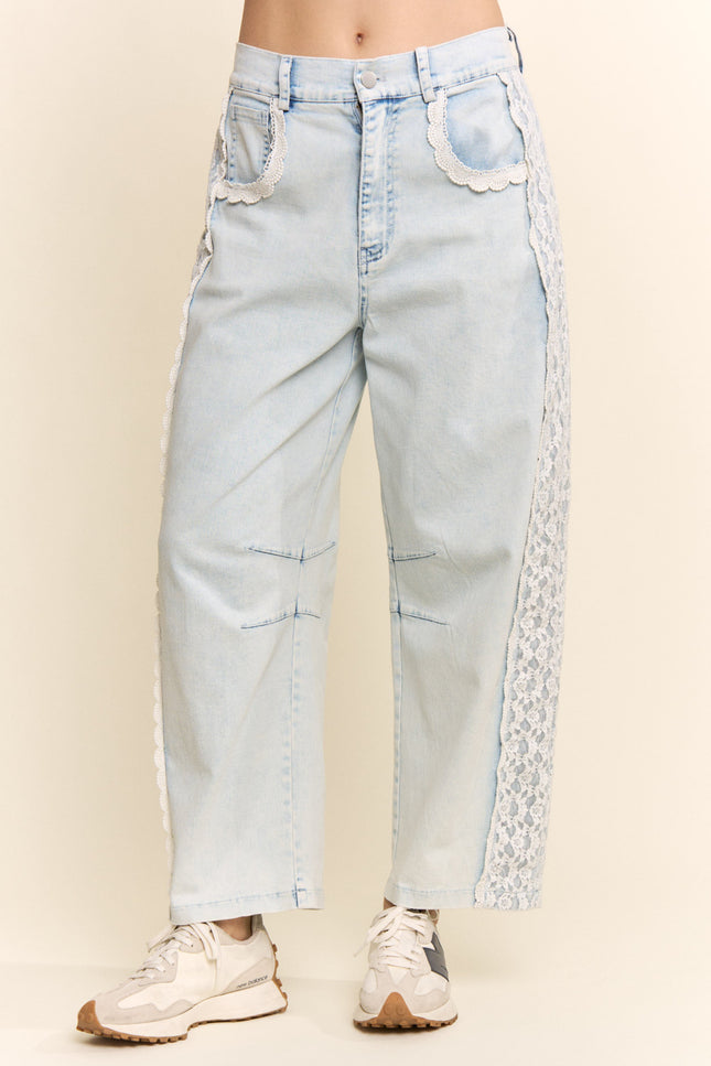Écrin Jeans — Light Denim front