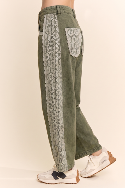 Écrin Jeans — Olive side