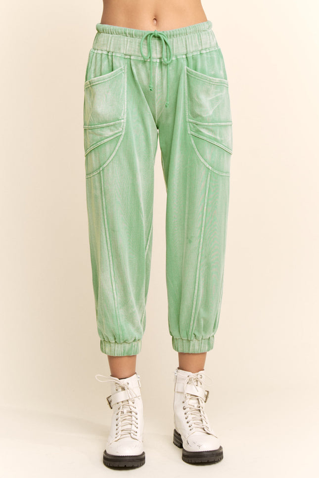 Lacquered pants — Mint Green front