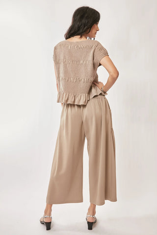 Claywave Set – Smocked Ruffle Top & Wide-Leg Pants