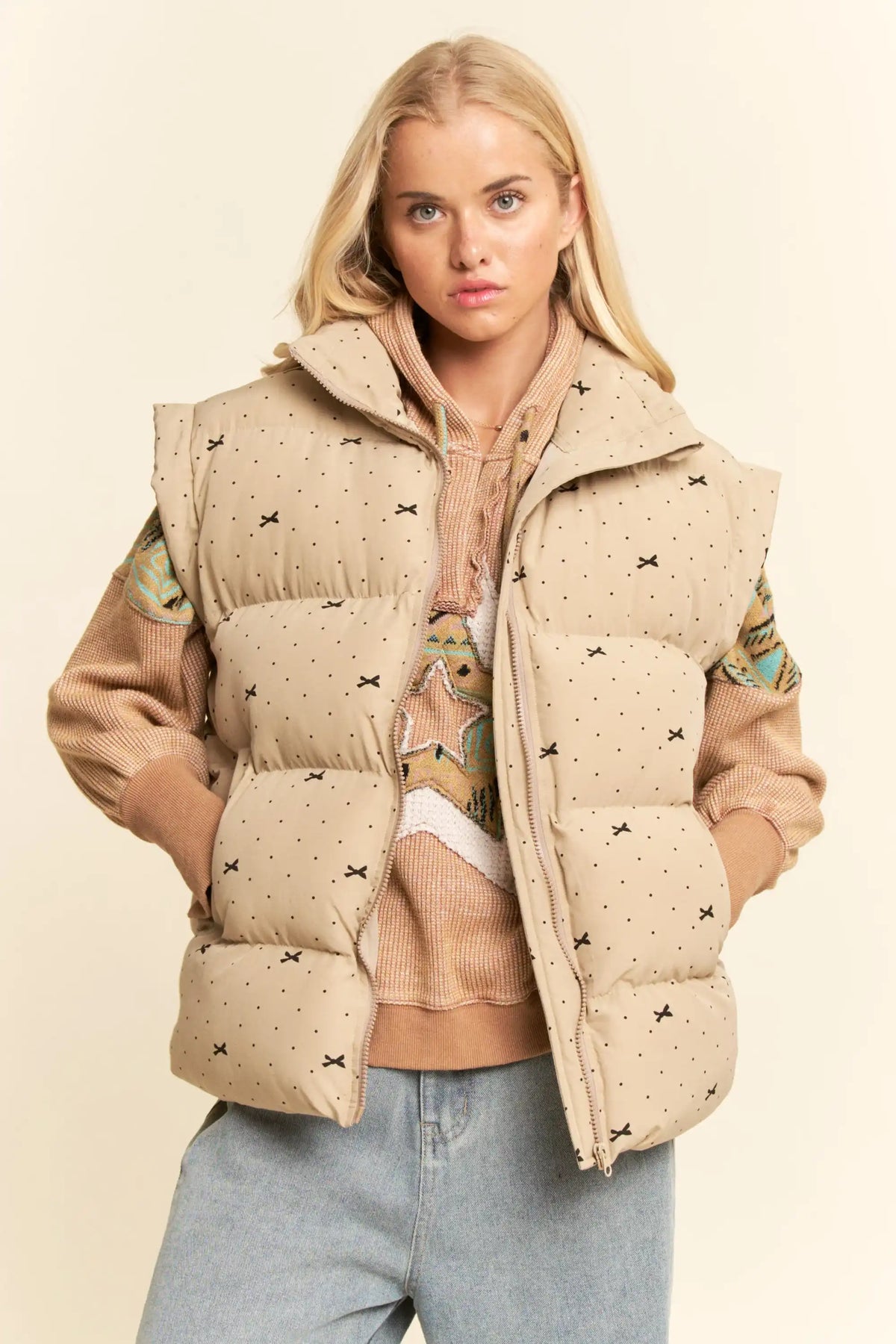 Aro Vest
