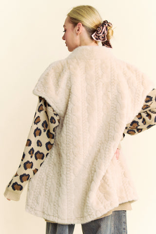 Lazaro Vest