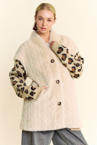 Lazaro Vest