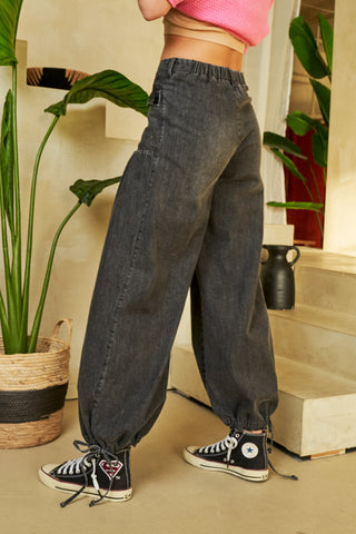 Sundrive Pants – Utility Pleat Wide-Leg Denim