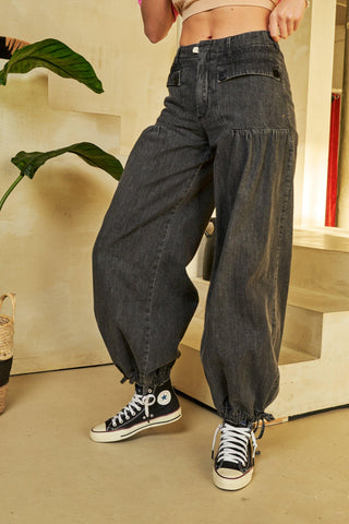 Sundrive Pants – Utility Pleat Wide-Leg Denim