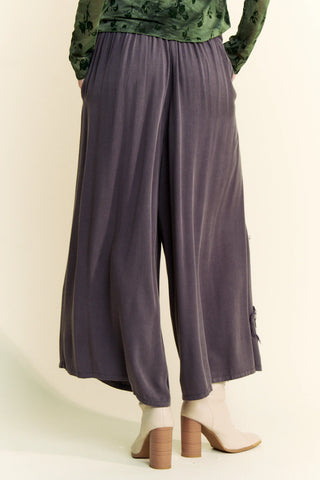 Moonflower Stitch Pants – Textured Wide-Leg Pants