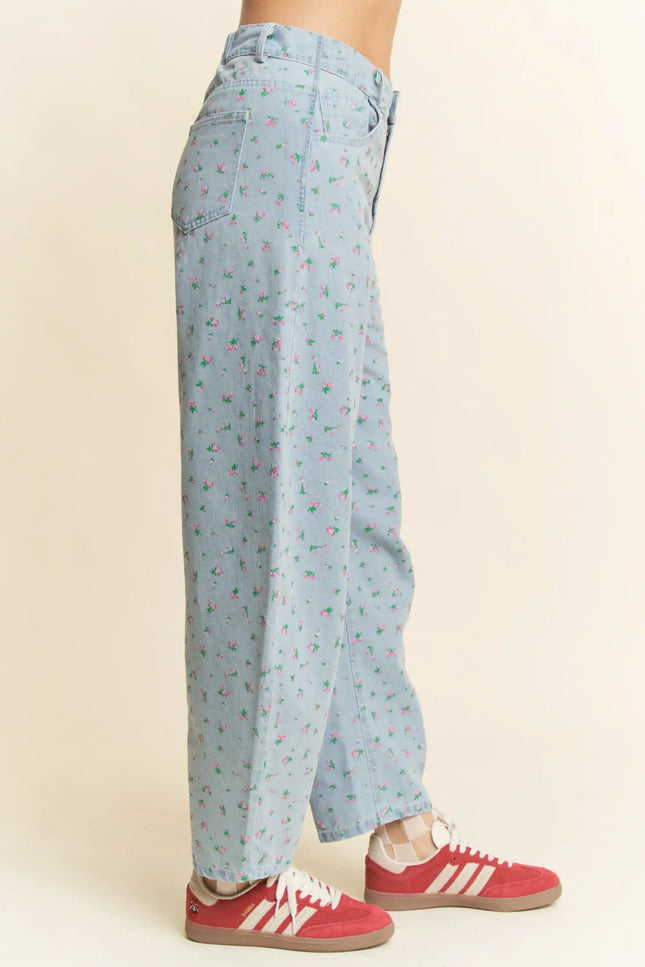Petite Parade Jeans – Floral Denim Balloon Pants