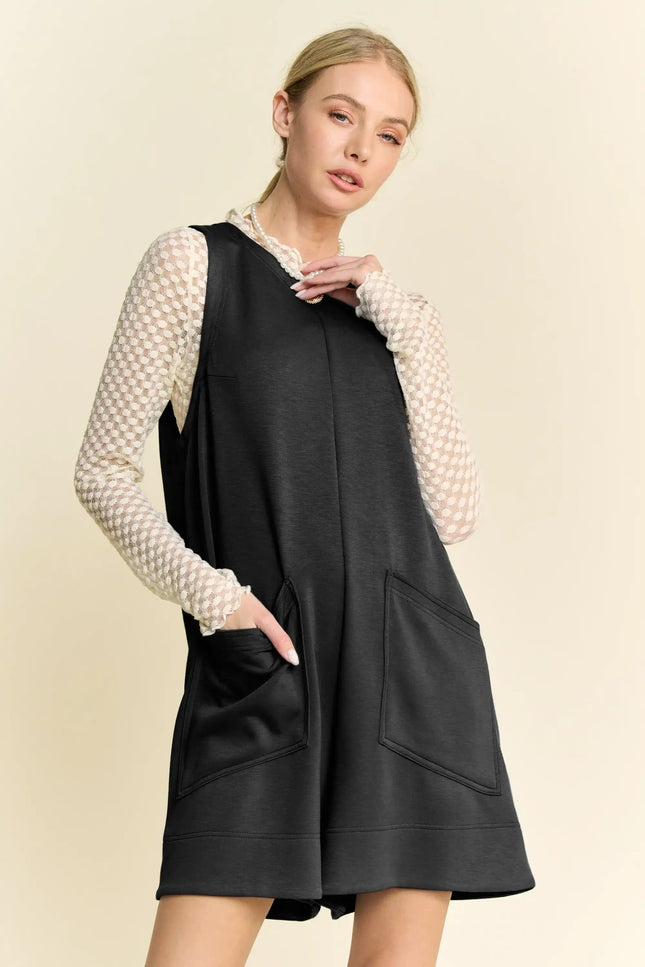 Sleeveless Jumper Mini Dress – Relaxed Fit Pocket Tunic