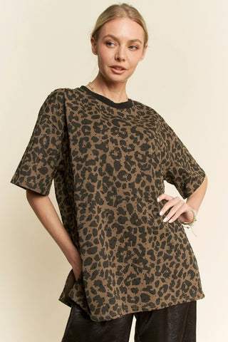Moon Safari Tee – Oversized Leopard Tee (Pink)