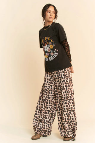 Lunavine Tee